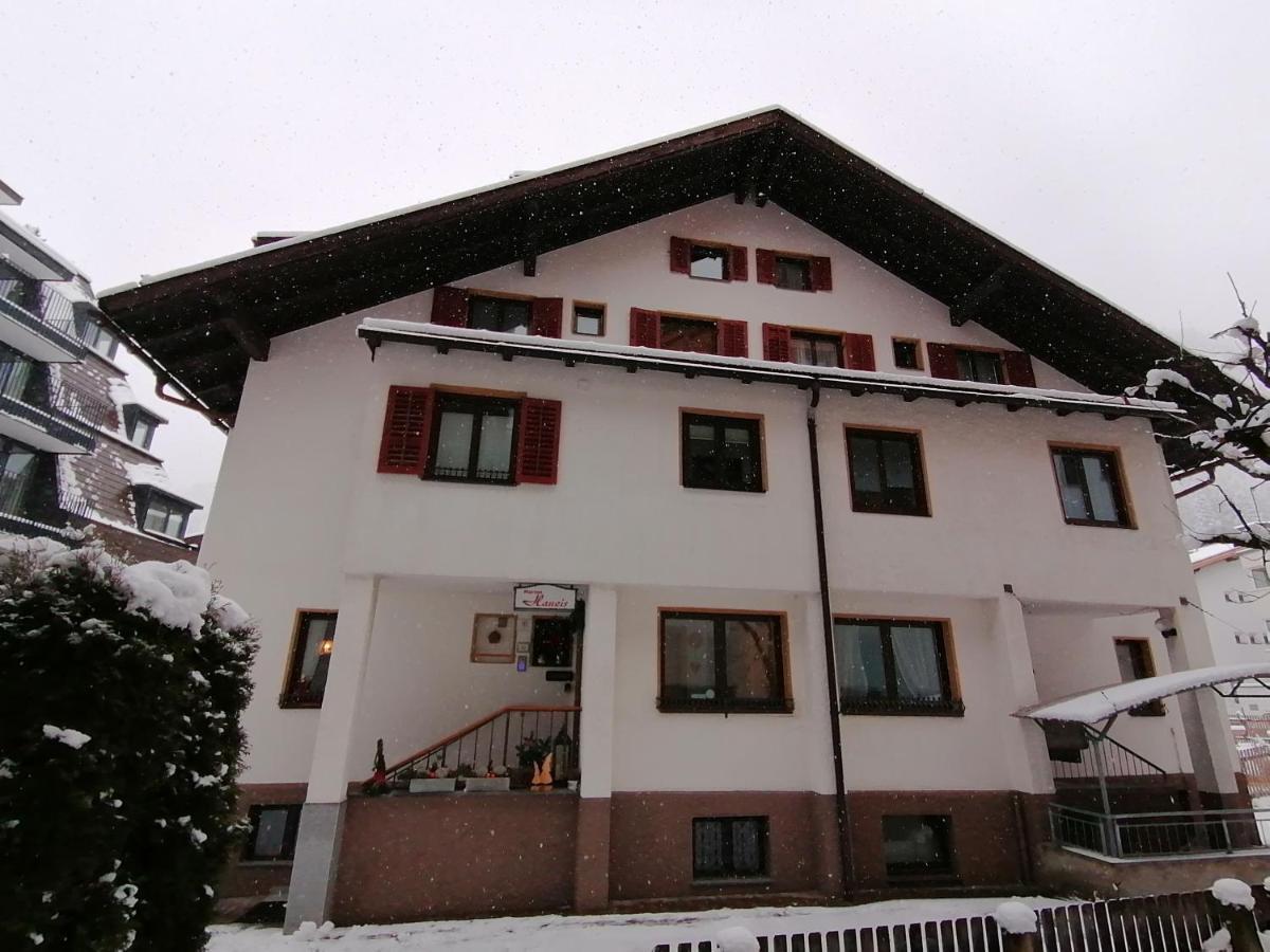 Haus Marion Haueis Hotel ซังคท์อันทอนอัมอาร์ลแบร์ก ภายนอก รูปภาพ